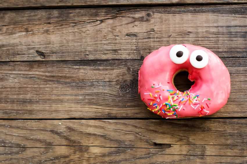 Wer schnappt sich den letzten Donut? • Foto: mariiya / Fotolia.com