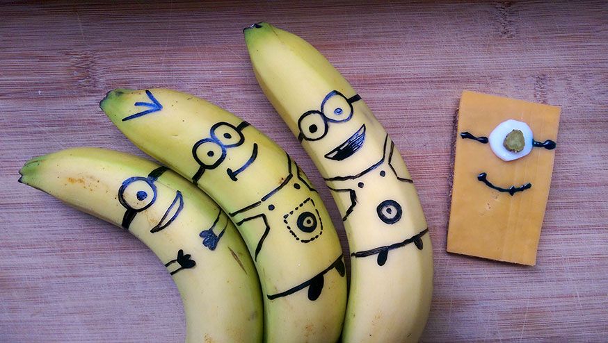 Minions zum Vernaschen: einmal im Bananen-Look und einmal als Toast.