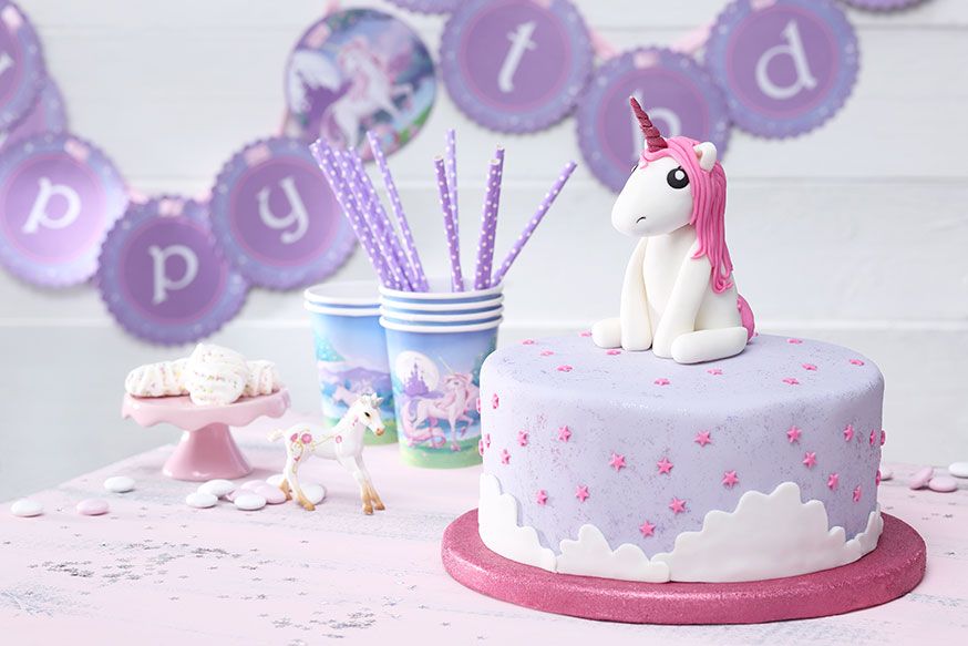 Einhorn Torte Fur Den Kindergeburtstag Tambini