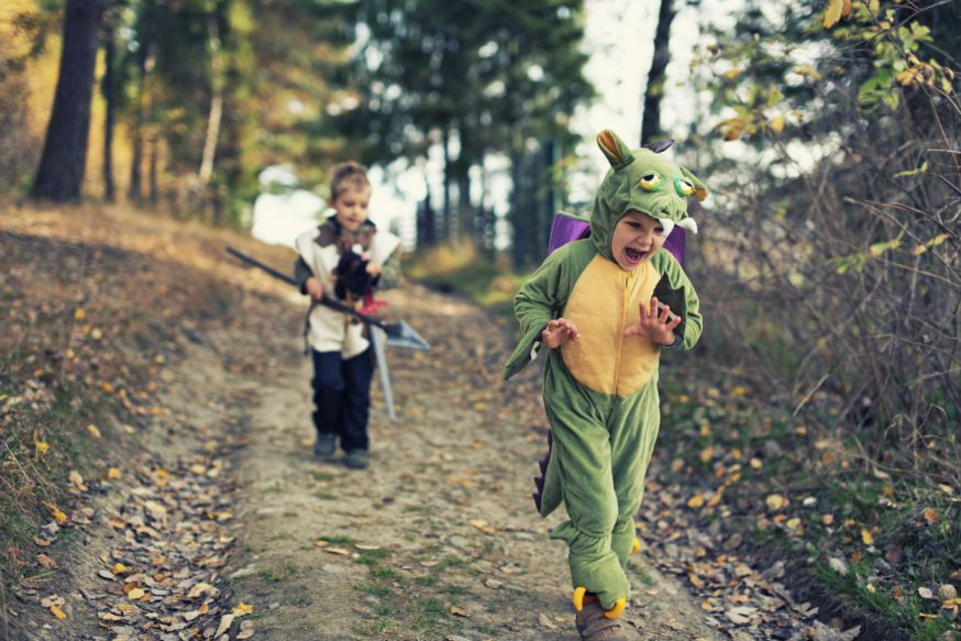 Welcher Ritter traut sich als Erster an den Drachen heran? • Foto: Imgorthand / Getty Images